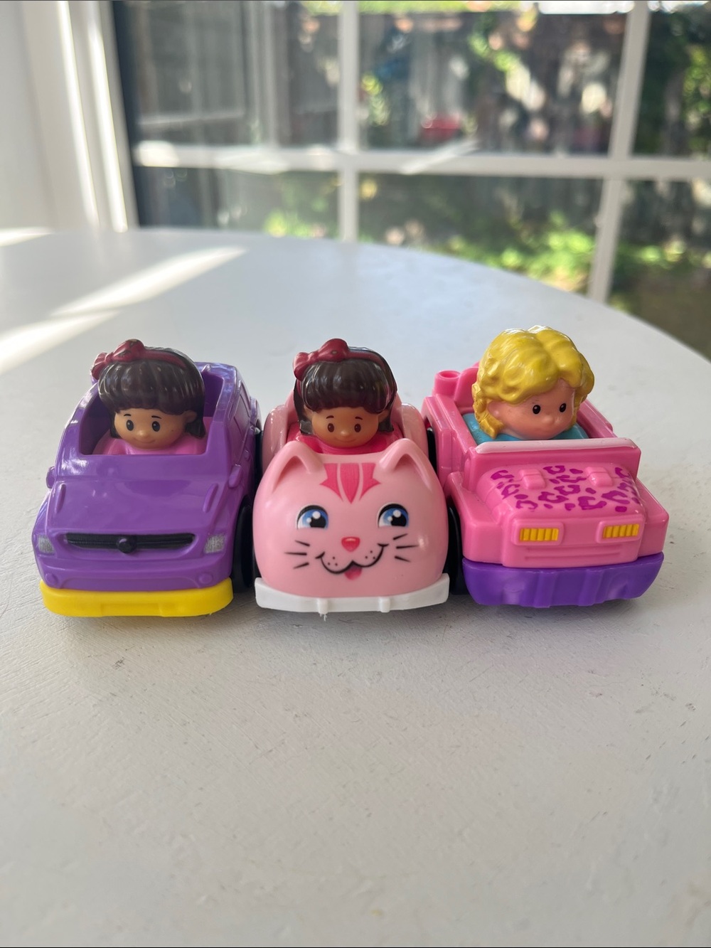 Little People Girl Wheelies Mia Kitty Car